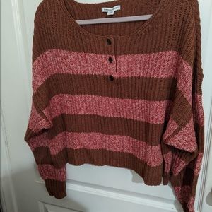 Oversized crop top sweater